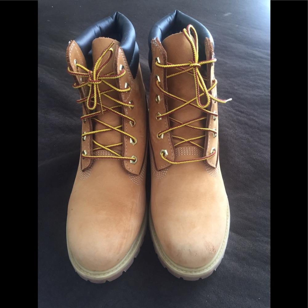 Timberland women’s boots Sz 9.5